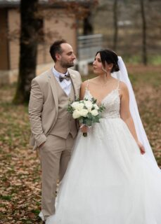 𝐈𝐥 𝐲 𝐚 𝐮𝐧 𝐚𝐧… 💍

Il y a un an, j’avais la chance de capturer l’un des plus beaux jours de leur vie.Des regards, des rires, des émotions vraies…
Des souvenirs figés pour toujours. 🤍
Chaque mariage est unique, et mon rôle est de 𝐫𝐚𝐜𝐨𝐧𝐭𝐞𝐫 𝐯𝐨𝐭𝐫𝐞 𝐡𝐢𝐬𝐭𝐨𝐢𝐫𝐞, avec sincérité et sensibilité.

𝐄𝐭 𝐬𝐢 𝐜’𝐞́𝐭𝐚𝐢𝐭 𝐯𝐨𝐭𝐫𝐞 𝐭𝐨𝐮𝐫 ?
Réservez dès maintenant votre 𝐫𝐞𝐩𝐨𝐫𝐭𝐚𝐠𝐞 𝐝𝐞 𝐦𝐚𝐫𝐢𝐚𝐠𝐞 et offrez-vous des souvenirs à revivre encore et encore.

📅 𝐋𝐞𝐬 𝐝𝐚𝐭𝐞𝐬 𝐩𝐚𝐫𝐭𝐞𝐧𝐭 𝐯𝐢𝐭𝐞📩 Cindyflp.photographie@gmail.com
.
.
#mariage2026 #reportagemariage #photographemariage #photographenimes #souvenirspourlavie