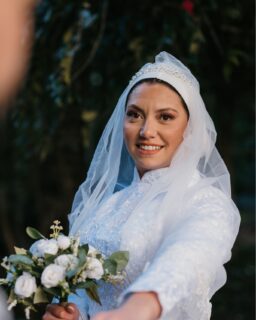 💍 𝐌𝐚𝐫𝐢𝐚𝐠𝐞 𝐜𝐢𝐯𝐢𝐥
Bilal & Anaïs m’ont contactée il y a un an pour immortaliser leur 𝐜𝐞́𝐫𝐞́𝐦𝐨𝐧𝐢𝐞 𝐜𝐢𝐯𝐢𝐥𝐞. 💍
Leur mariage religieux était prévu l’été suivant dans un autre pays avec leurs proches, mais ils souhaitaient malgré tout garder 𝐮𝐧 𝐬𝐨𝐮𝐯𝐞𝐧𝐢𝐫 𝐩𝐫𝐞́𝐜𝐢𝐞𝐮𝐱 𝐝𝐞 𝐜𝐞 𝐩𝐫𝐞𝐦𝐢𝐞𝐫 “𝐨𝐮𝐢” 𝐚̀ 𝐥𝐚 𝐦𝐚𝐢𝐫𝐢𝐞.
✨ 𝐕𝐨𝐭𝐫𝐞 𝐦𝐚𝐫𝐢𝐚𝐠𝐞 𝐜𝐢𝐯𝐢𝐥 𝐦𝐞́𝐫𝐢𝐭𝐞 𝐥𝐮𝐢 𝐚𝐮𝐬𝐬𝐢 𝐝𝐞𝐬 𝐬𝐨𝐮𝐯𝐞𝐧𝐢𝐫𝐬 𝐢𝐧𝐨𝐮𝐛𝐥𝐢𝐚𝐛𝐥𝐞𝐬.
Comme eux, je vous accompagne pour capturer chaque instant de votre cérémonie civile à Nîmes et ses alentours, avec des photos naturelles, authentiques et pleines d’émotion.
Au programme : 💫 Photos de la cérémonie à la mairie 💫 Photos de couple💫 Photos avec vos proches
Mon objectif : raconter votre histoire et figer ces moments uniques dans le temps.
Une 𝐟𝐨𝐫𝐦𝐮𝐥𝐞 𝐚̀ 𝐩𝐞𝐭𝐢𝐭 𝐩𝐫𝐢𝐱, disponible uniquement hors saison.
📅 𝐋𝐞𝐬 𝐫𝐞́𝐬𝐞𝐫𝐯𝐚𝐭𝐢𝐨𝐧𝐬 𝐝𝐞 𝐝𝐞𝐫𝐧𝐢𝐞̀𝐫𝐞 𝐦𝐢𝐧𝐮𝐭𝐞 𝐬𝐨𝐧𝐭 𝐩𝐨𝐬𝐬𝐢𝐛𝐥𝐞𝐬. 📩 Contact : cindyflp.photographie@gmail.com
#photographemariage #mariagecivil #mariagenimes #photographemariagenimes #photographegard